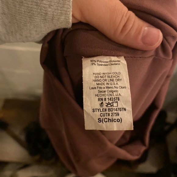 Mini dress. Snatched - Picture 2 of 3